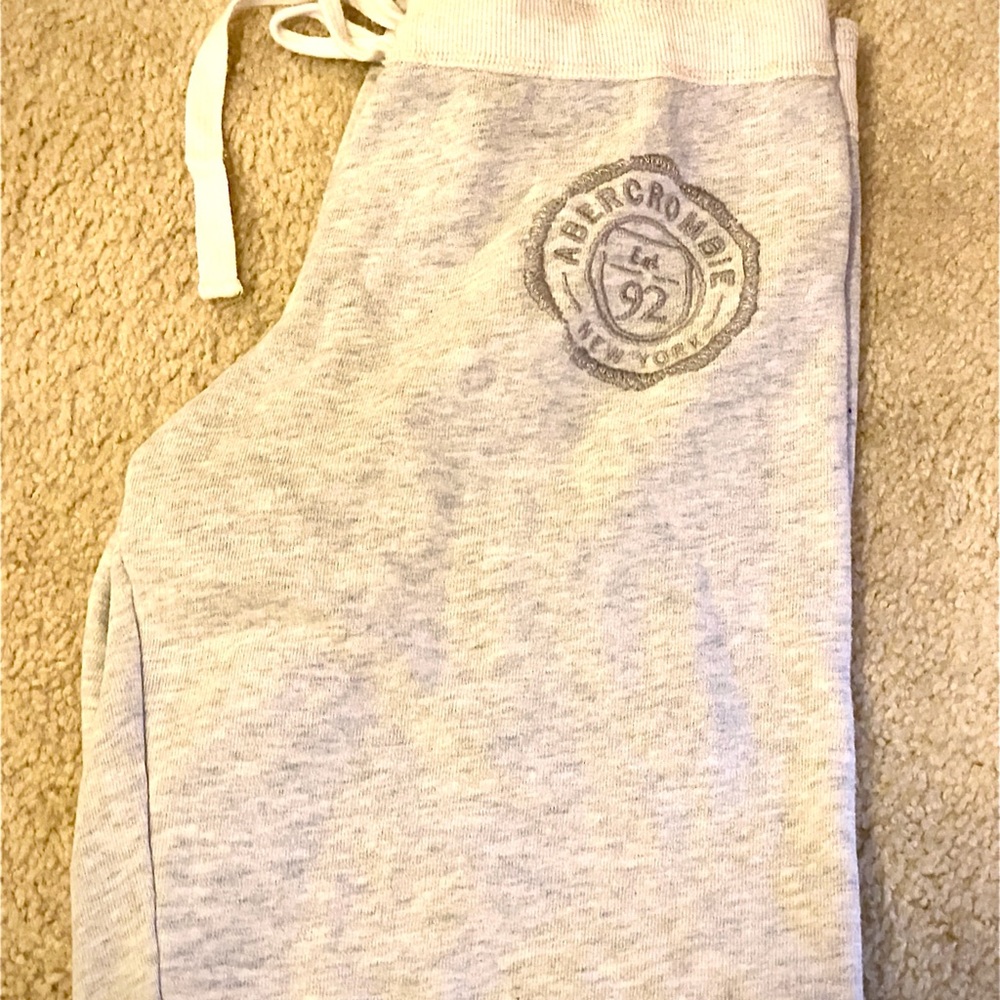 Abercrombie and Fitch girls medium sweat pants